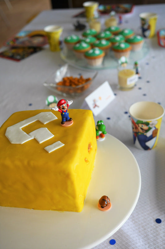 Super Mario Fragezeichen Torte