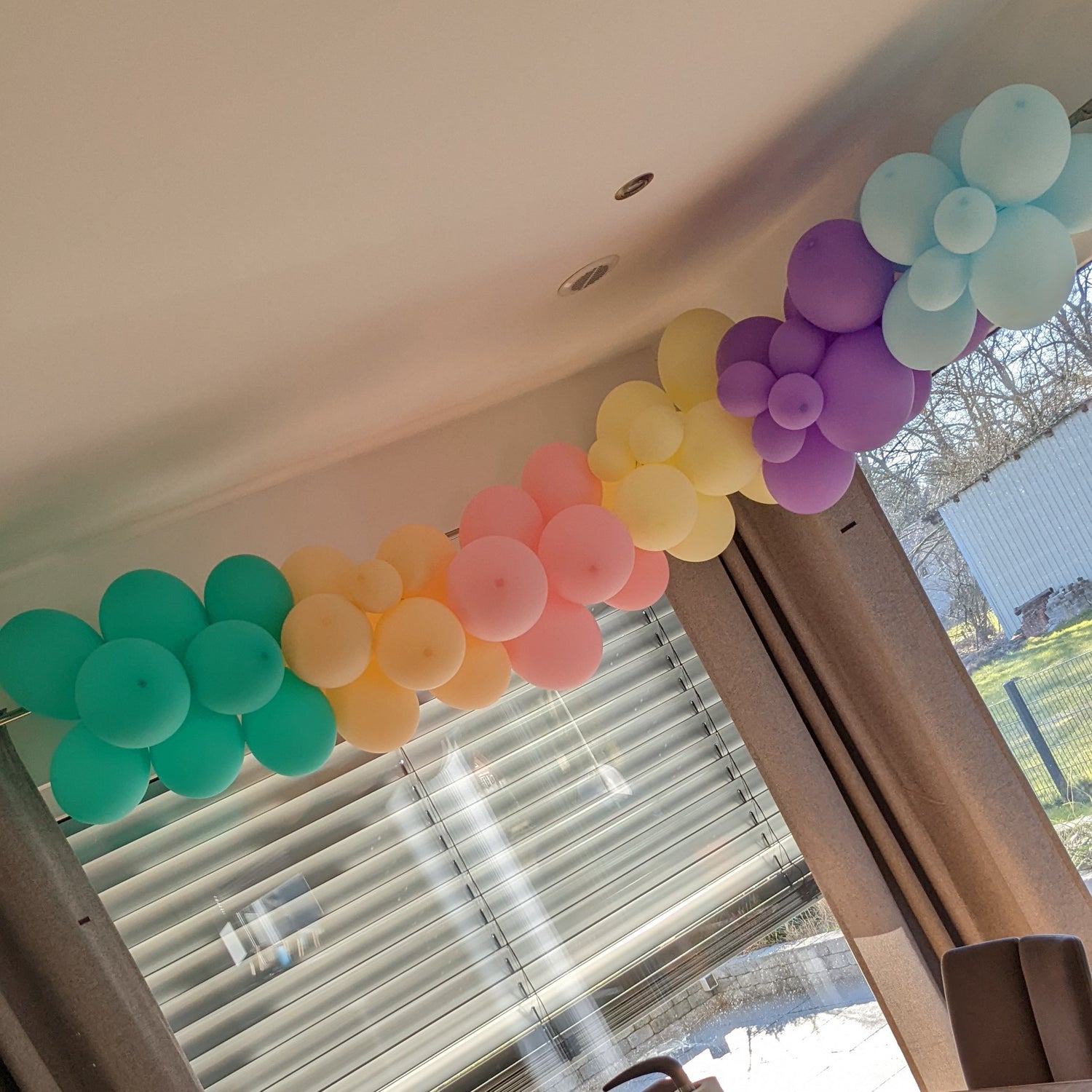 Regenbogen Ballongirlande Pastell Abholung