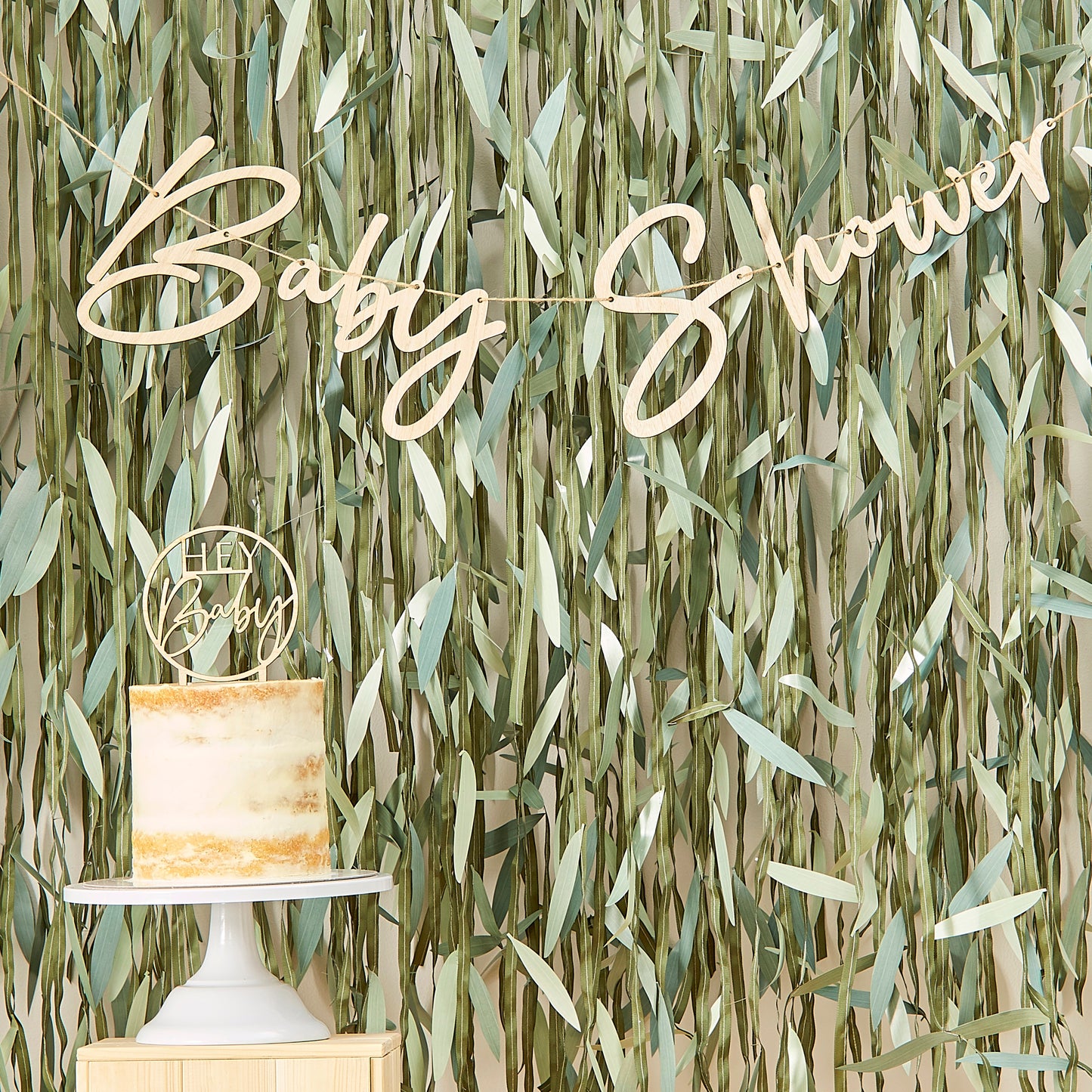 Hello Baby Party Babyshower Holz Eukalyptus Grün Salbei Girlande