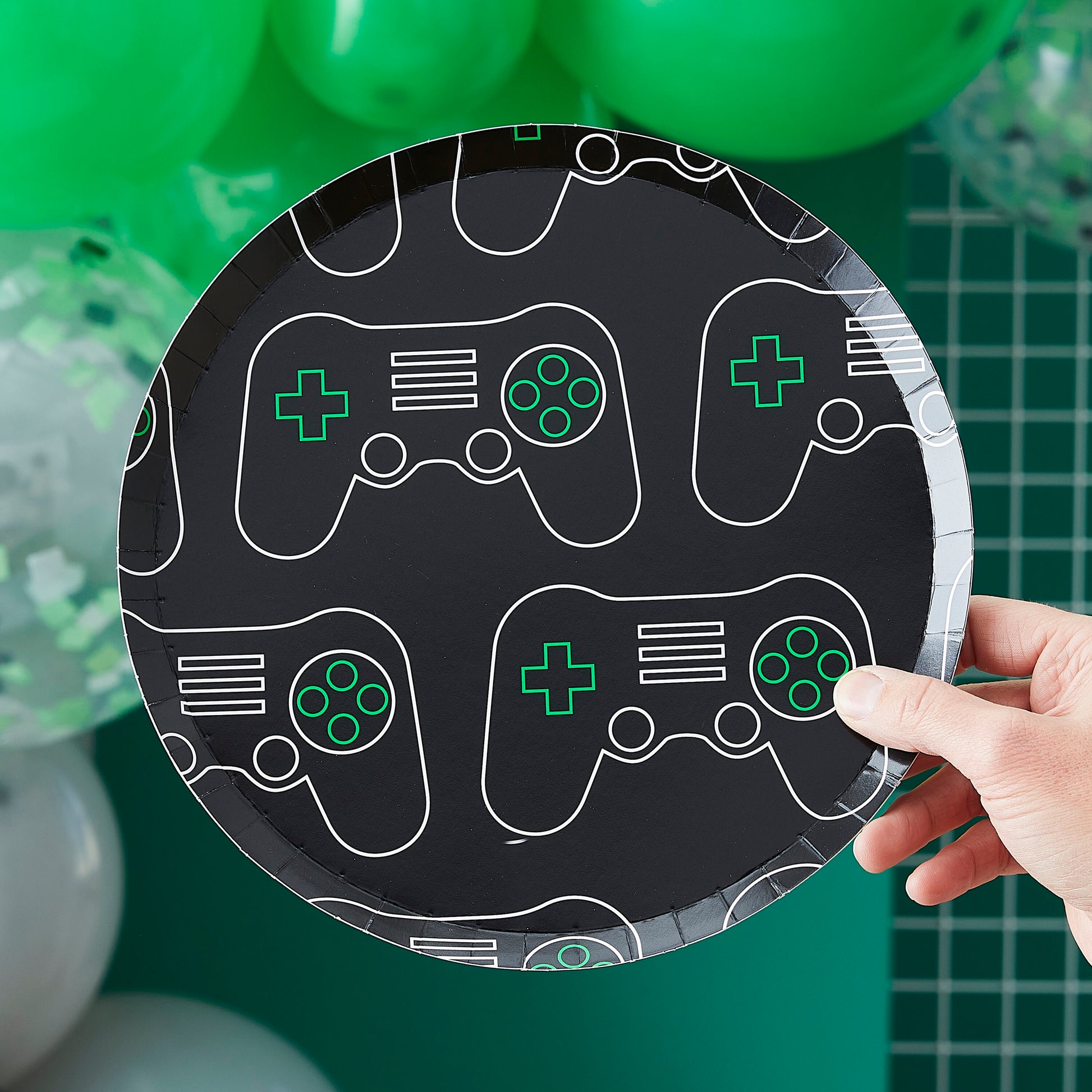 Gaming Game Party Teenager Teenie Zocker Partyteller Pappteller Schwarz Grün Controller
