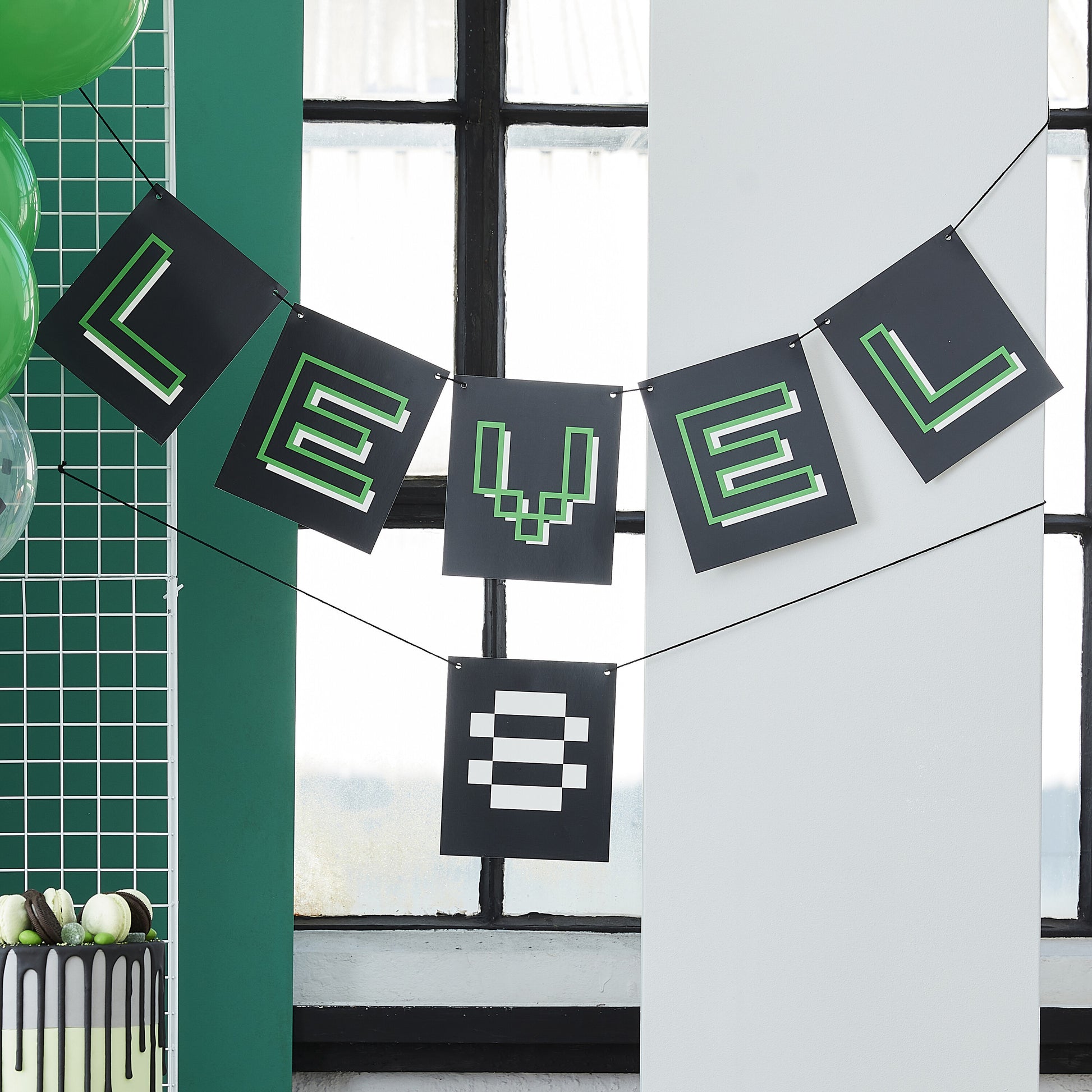 Gaming Game Party Teenager Teenie Zocker Girlande Level up Schwarz Grün Controller